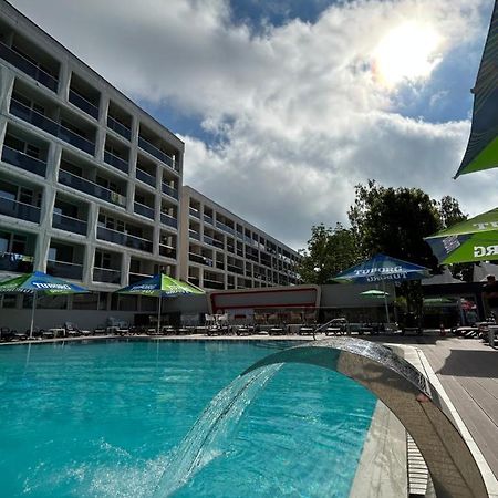 Hotel Agora Neptun Extérieur photo