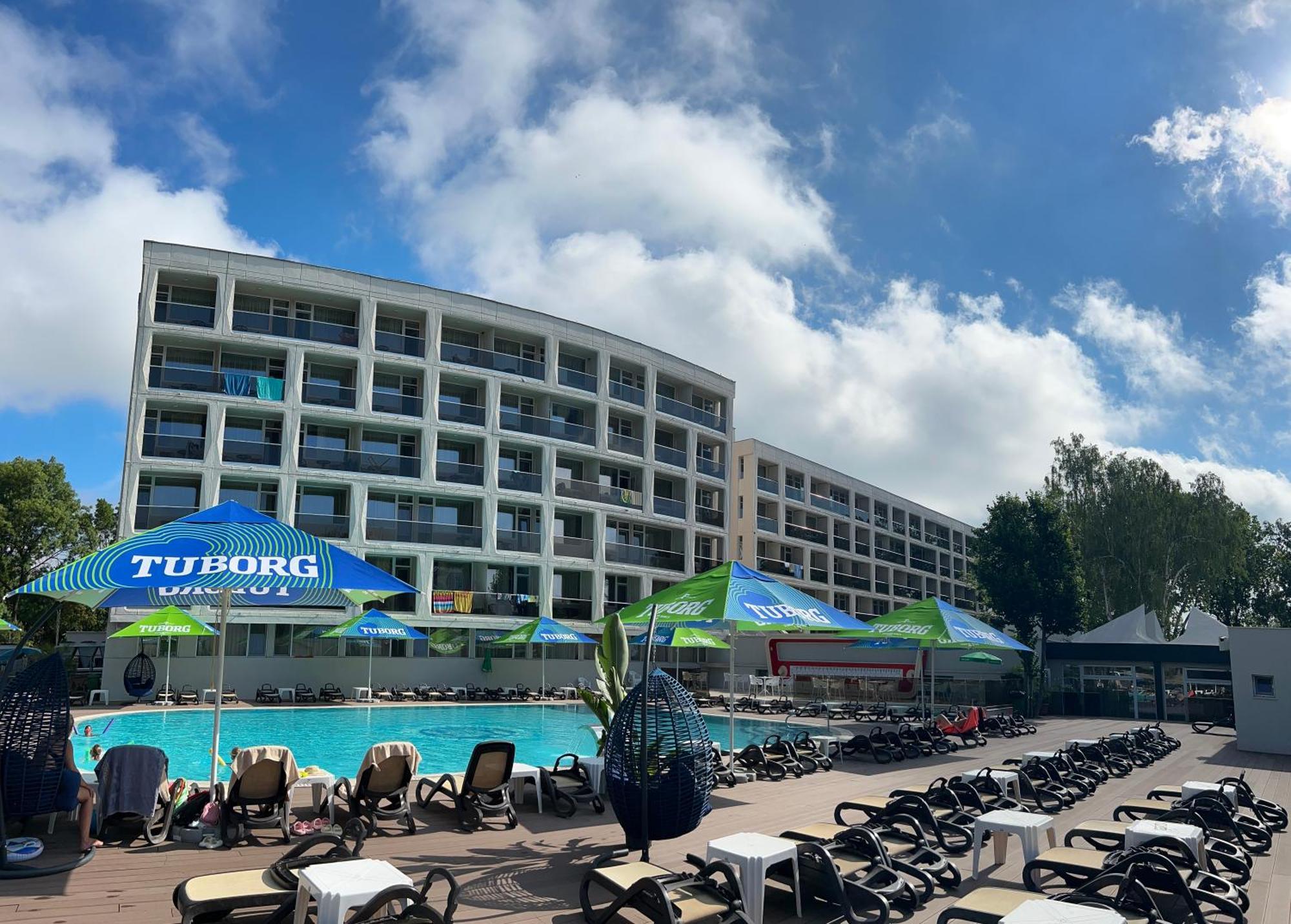 Hotel Agora Neptun Extérieur photo